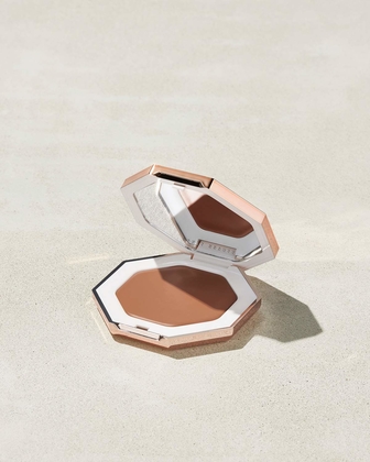 Fenty Beauty - CHEEKS OUT FREESTYLE CREAM BRONZER