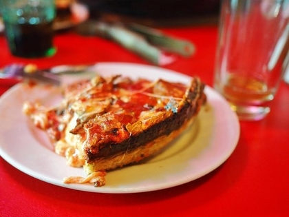 Chicago Pizza With Caramelized Crust | Pequod's Pizza