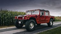 The world’s first electrified Hummer H1 | KREISEL