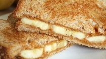 Grilled Peanut Butter and Banana Sandwich Recipe