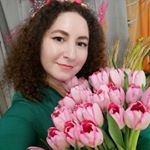 Instagram pages from Helena Zimushka