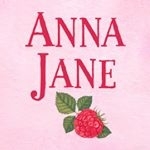 Instagram pages from Helena Zimushka