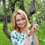 Instagram pages from Helena Zimushka