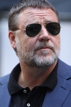 Find more info about Russell Crowe 
