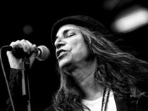 Find more info about Patti Smith 