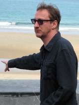 Find more info about David Thewlis