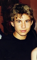 Find more info about Jonathan Taylor Thomas