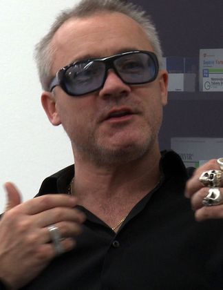 Find more info about Damien Hirst 