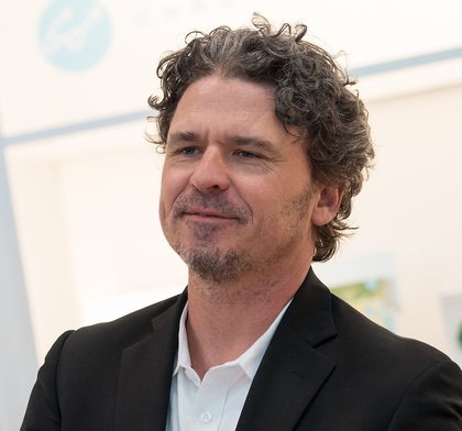 Find more info about Dave Eggers 